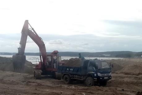 Bình Thuận dừng nạo vét cửa biển Phan Rí