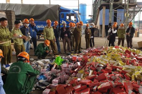 Tiêu huỷ 63 tấn hàng hoá vi phạm hành chính