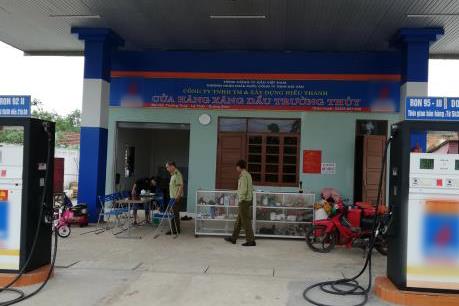 Bán xăng cao hơn giá quy định 1 đồng, bị phạt 50 triệu đồng