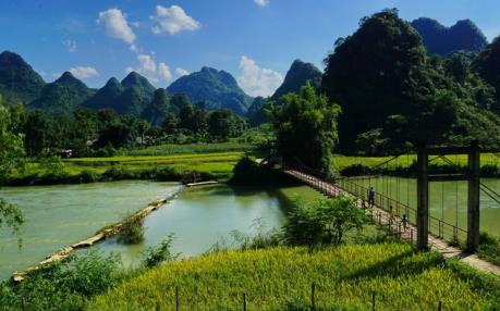 Sáng nay xảy ra động đất ở Hà Nội và Cao Bằng