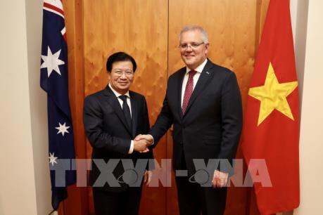 Phó Thủ tướng Trịnh Đình Dũng làm việc tại Australia