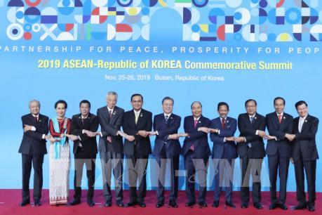 ASEAN - Hàn Quốc: Tổng thống Moon Jae-in nhấn mạnh tinh thần hợp tác và đoàn kết
