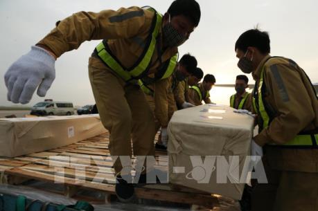 Vụ 39 người Việt tử vong ở Anh: Thủ tướng yêu cầu xử lý nghiêm những kẻ tội phạm