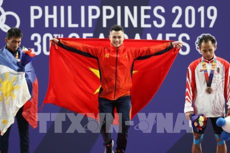 SEA Games 30: Lực sĩ cử tạ Lại Gia Thành đoạt HCV hạng 55 kg