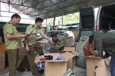 Thu hàng trăm máy sấy tóc giả mạo nhãn hiệu Panasonic và Toshiba