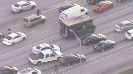 Đấu súng tại nút giao thông ở Florida gây nhiều thương vong