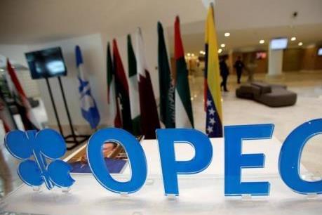 OPEC+ bàn cắt giảm sản lượng khai thác dầu