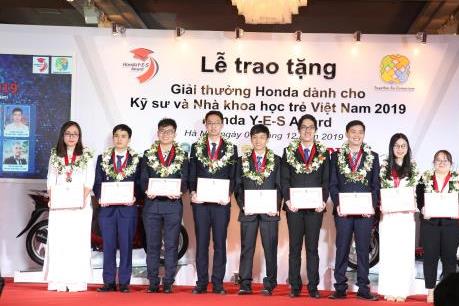 Lần thứ 14, Honda trao thưởng cho kỹ sư và nhà khoa học trẻ Việt Nam 