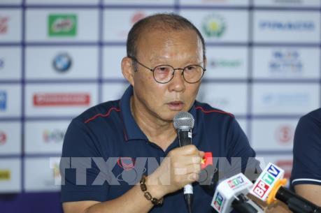 SEA Games 30: HLV Park Hang-seo từ chối trả lời về vị trí thủ môn của U22 Việt Nam