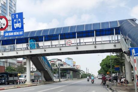 Hà Nội xây 10 cầu vượt cho người đi bộ