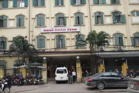Đình chỉ 3 cán bộ liên quan đến vụ gian lận xét nghiệm HIV tại Bệnh viện Xanh Pôn