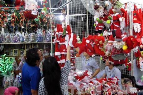 Thị trường giáng sinh năm nay có đến 80% là hàng sản xuất trong nước