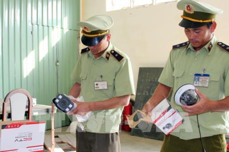 Gồng mình chống buôn lậu cuối năm