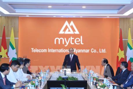 Thủ tướng thăm một số cơ sở đầu tư trọng điểm của doanh nghiệp Việt Nam tại Myanmar