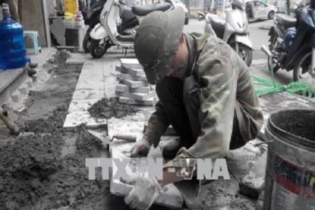 Một loạt tuyến phố ở Hà Nội được lát lại bằng đá xanh tự nhiên