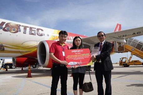 Vietjet Air cùng Khánh Hòa chào đón vị khách thứ 10 triệu trong năm 2019