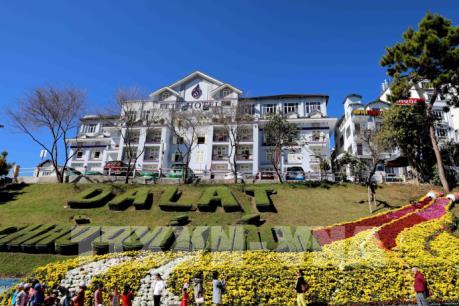 Festival Hoa Đà Lạt: Khai mạc Không gian hoa hồ Xuân Hương 