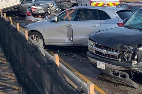 Mỹ: Gần 70 ô tô đâm nhau làm hơn 50 người phải nhập viện