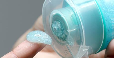 Thái Lan cấm các loại mỹ phẩm chứa hạt vi nhựa từ năm 2020
