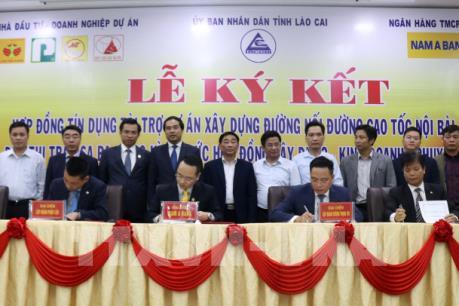 Ký hợp đồng tín dụng dự án đường nối Nội Bài – Lào Cai lên Sa Pa