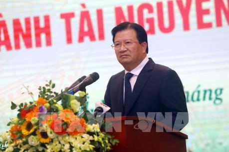 Phó Thủ tướng: Xây dựng cơ chế để khuyến khích đầu tư, tích tụ ruộng đất