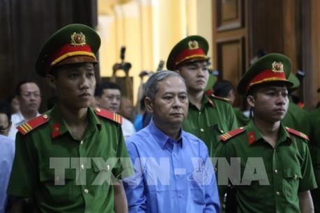 Tuyên phạt nguyên Phó Chủ tịch UBND Tp Hồ Chí Minh Nguyễn Hữu Tín 7 năm tù