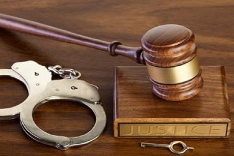 Long An truy tố nguyên Giám đốc Sở Y tế