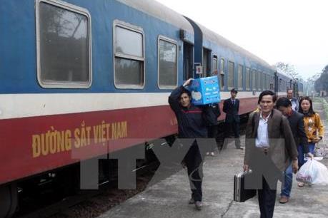 Nhiều chương trình giảm giá vé tàu cho hành khách