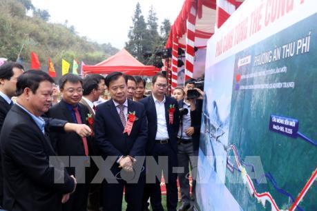 Lào Cai khởi công xây cầu Móng Sến