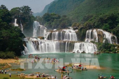 Du lịch Tết: Nhu cầu cao, nhiều tour du lịch khoá sổ sớm