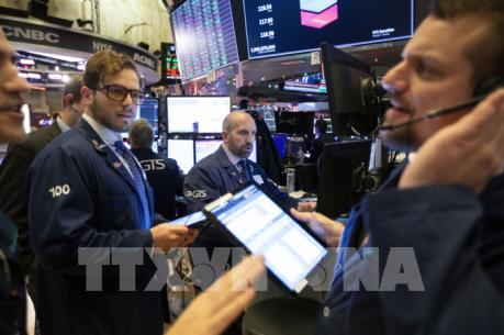 Chỉ số Dow Jones mất hơn 230 điểm do tình hình Trung Đông căng thẳng