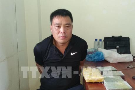 Điện Biên: Bắt đối tượng mua bán trái phép 4 bánh heroin, 6.000 viên ma túy