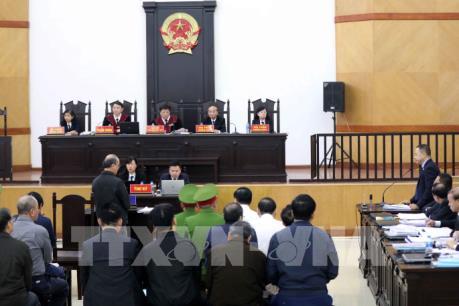 Xét xử hai nguyên lãnh đạo TP Đà Nẵng: Hai bị cáo xin thay đổi tội danh