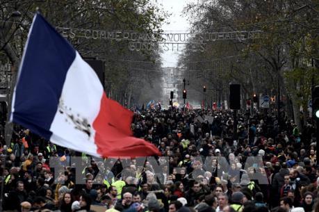 Pháp sẵn sàng thảo luận về điều chỉnh tuổi nghỉ hưu người lao động