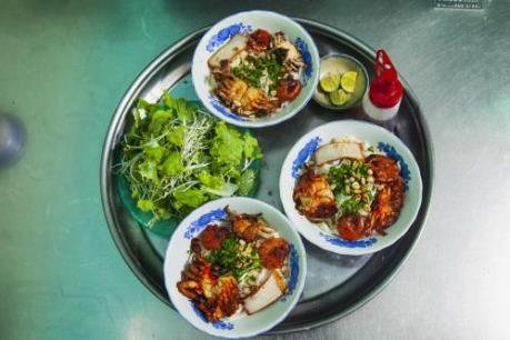 Chấm phá mỳ ghẹ xứ Quảng