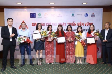 Trao Giải báo chí với phát triển bền vững năm 2019 và phát động giải năm 2020