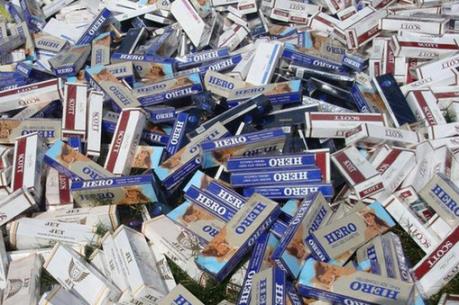 Tp Hồ Chí Minh: Xử lý vụ vận chuyển hơn 10.000 bao thuốc lá nhập lậu 