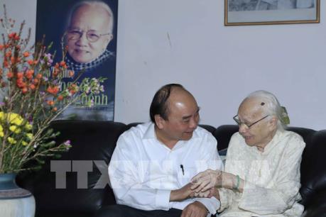 Thủ tướng dâng hương tưởng nhớ các đồng chí nguyên lãnh đạo Đảng, Nhà nước