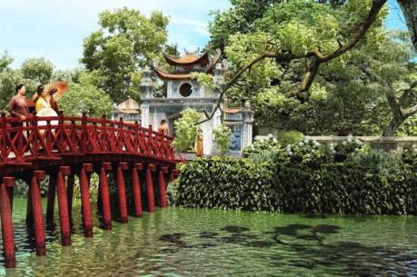 Trải nghiệm thăm đền Ngọc Sơn bằng xe buýt dịp Tết