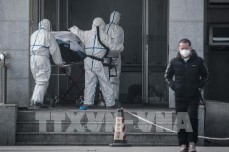 Chuyên gia Trung Quốc: Virus gây bệnh viêm phổi lạ lây từ người sang người