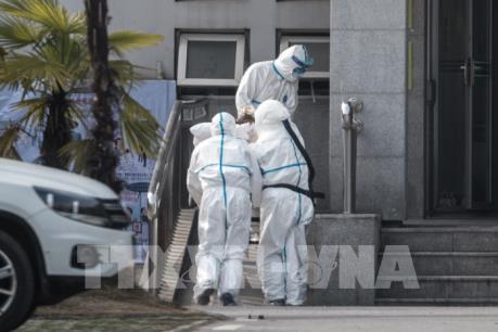 Trung Quốc nỗ lực hạn chế lây lan của dịch viêm phổi lạ do virus corona