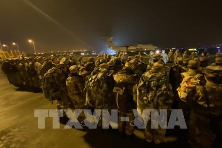 Trung Quốc tiếp tục phong tỏa nhiều thành phố do virus corona