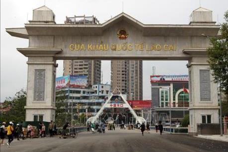 Lào Cai tạm ngừng xuất, nhập cảnh khách du lịch qua cửa khẩu quốc tế