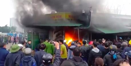 Cháy lớn chợ Phủ Diễn, Nghệ An