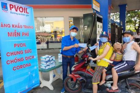 PVOIL tặng khẩu trang miễn phí phòng chống dịch Corona
