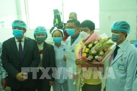 Bệnh nhân đầu tiên nhiễm virus Corona tại TP. Hồ Chí Minh xuất viện