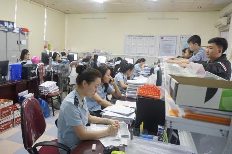 Tạo thuận lợi thông quan hàng sản xuất phục vụ chống dịch