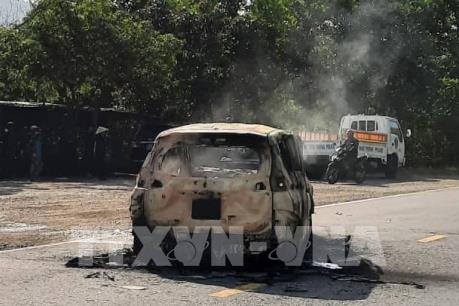 Ô tô bất ngờ phát nổ, 2 người tử vong tại chỗ