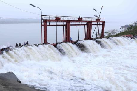 Xem xét giảm số ngày lấy nước đợt 2 ở khu vực Trung du và Đồng bằng Bắc bộ