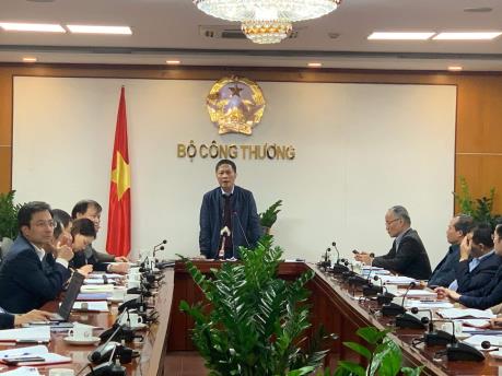 Cảnh báo việc thu gom khẩu trang đã qua sử dụng để tái sản xuất